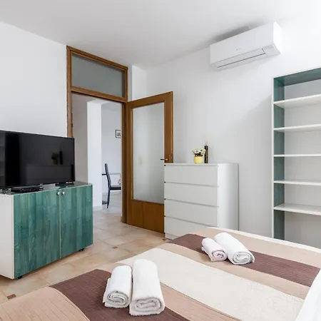 With Wifi - 9701 Apartment *