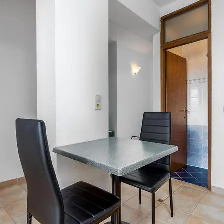 Apartment With Wifi - 9701