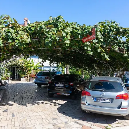 With Wifi - 9701 Apartment *